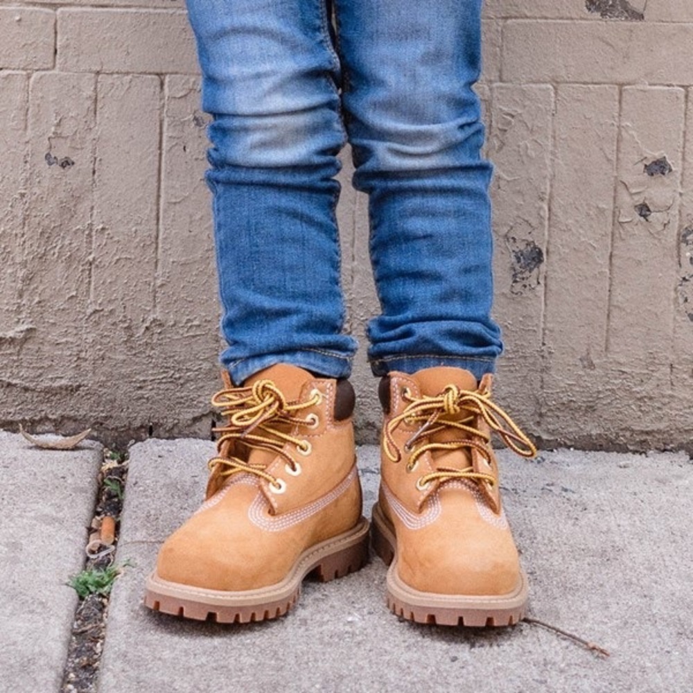 Red Timberland Nubuck Lace Up Lug Sole Waterproof Kids Unisex Boots Siz… - Picture 9 of 10